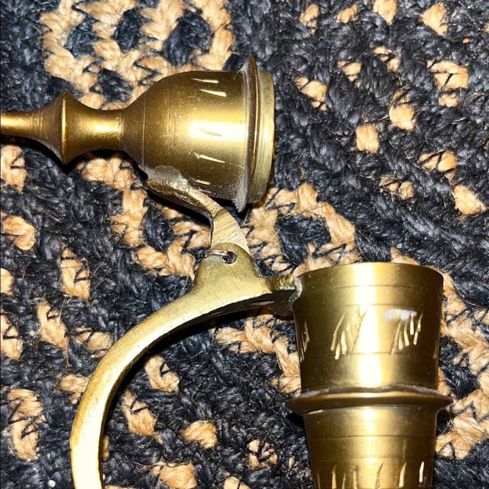 Vintage Brass Saki /Oil dispenser - Picture 10 of 14
